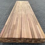Ca. 50x Guyana Teak Onderliggers Geschaafd Gevingerlast, 40x60mm, leng